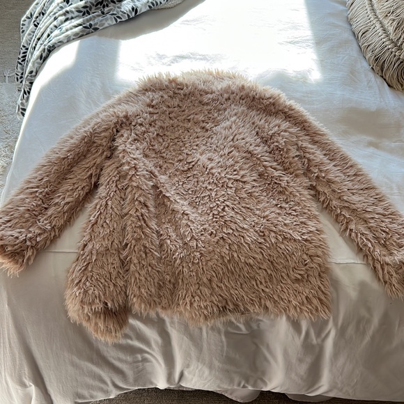 Thread and Supply Fluffy Jacket - Picture 3 of 3